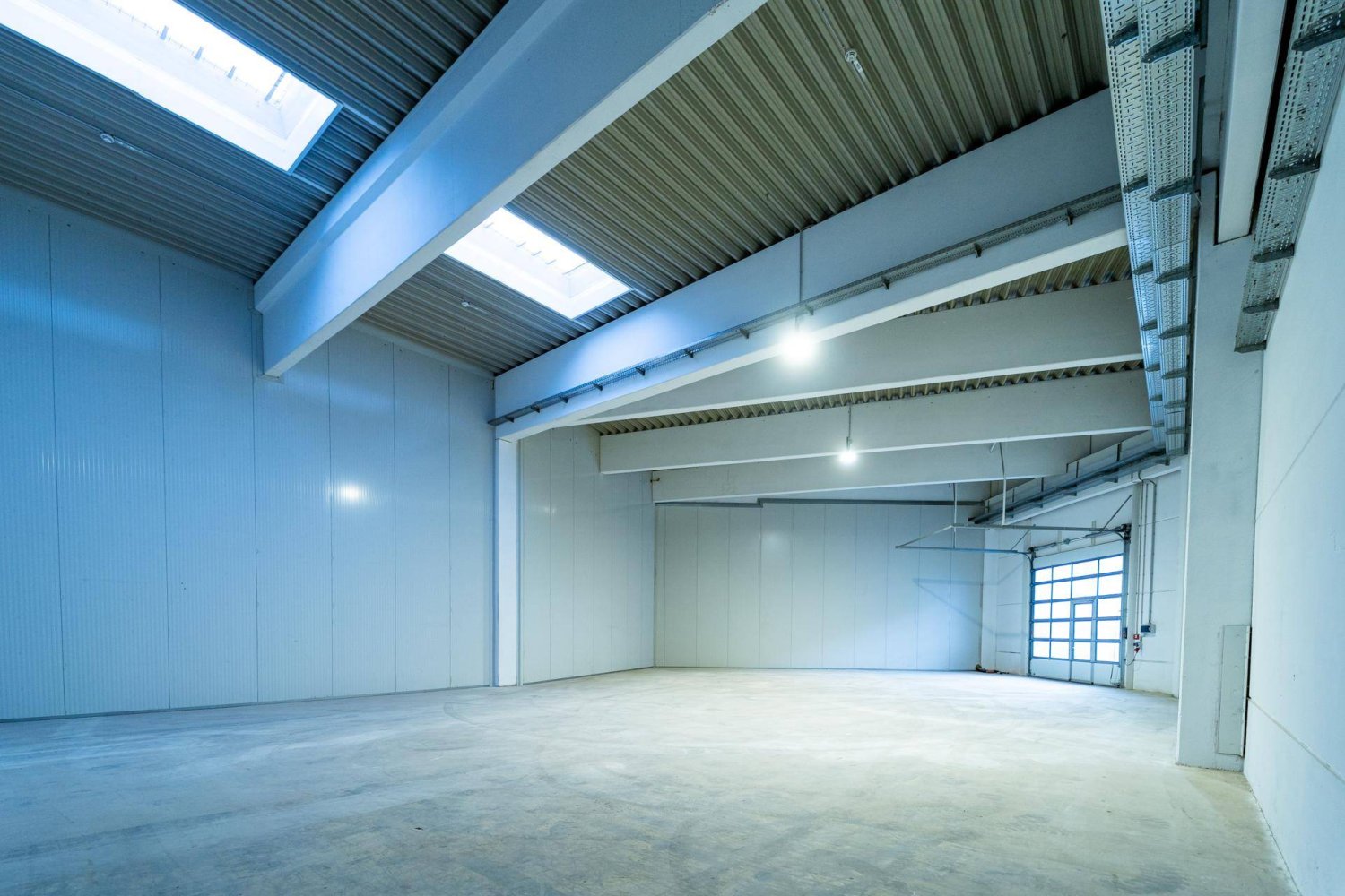 Almacén en Navis, Austria 292 m² No. 58219