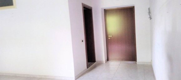 2 Schlafzimmer Wohnung in Rho, Italy, Nr. 82589 8