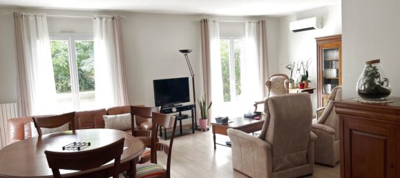 3 bedrooms House in Lignan-de-Bordeaux, France No. 317788 2