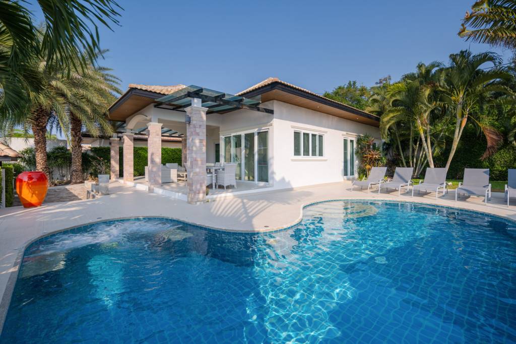 4 Schlafzimmer Villa in Hua Hin, Thailand, Nr. 74093