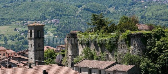 5 bedrooms House in Castiglione di Garfagnana, Italy No. 188141 26
