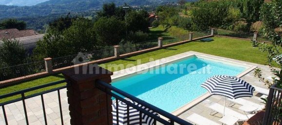5 bedrooms House in Castiglione di Garfagnana, Italy No. 188141 6
