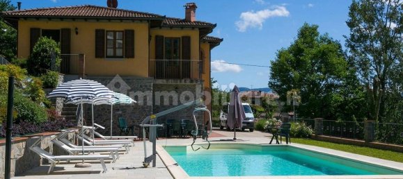 5 bedrooms House in Castiglione di Garfagnana, Italy No. 188141 7