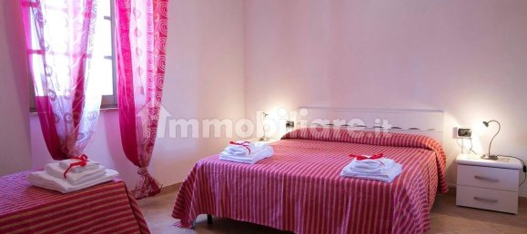 5 bedrooms House in Castiglione di Garfagnana, Italy No. 188141 17