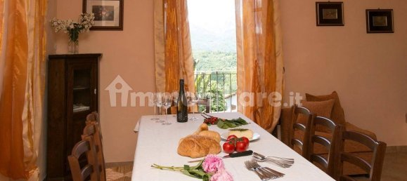 5 bedrooms House in Castiglione di Garfagnana, Italy No. 188141 14