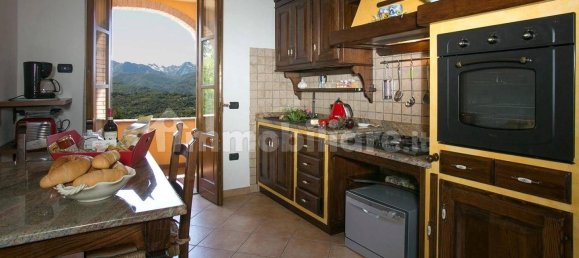 5 bedrooms House in Castiglione di Garfagnana, Italy No. 188141 16