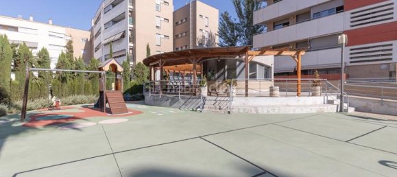 2 غرف نوم شقة في Maracena, Spain رقم 173287 41