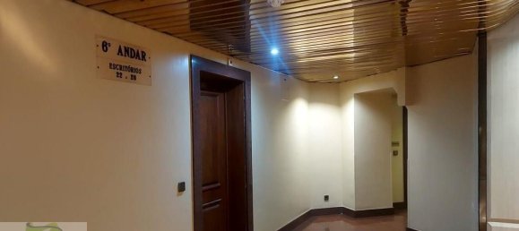 44m² Office in Lisbon, Portugal No. 94100 14