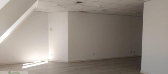 44m² Office in Lisbon, Portugal No. 94100 4