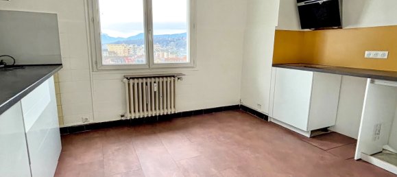 Квартира с 1 спальней в Экс-ле-Бен, Франция № 205193 3