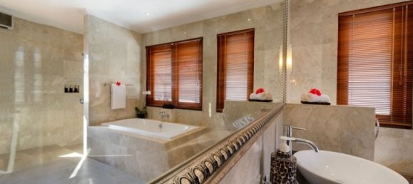 3 bedrooms Villa for rent in Seminyak, Badung, Bali, Indonesia № 3102 19