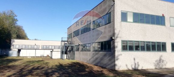 5565m² Commercial property in Castelletto sopra Ticino, Italy No. 52915 5