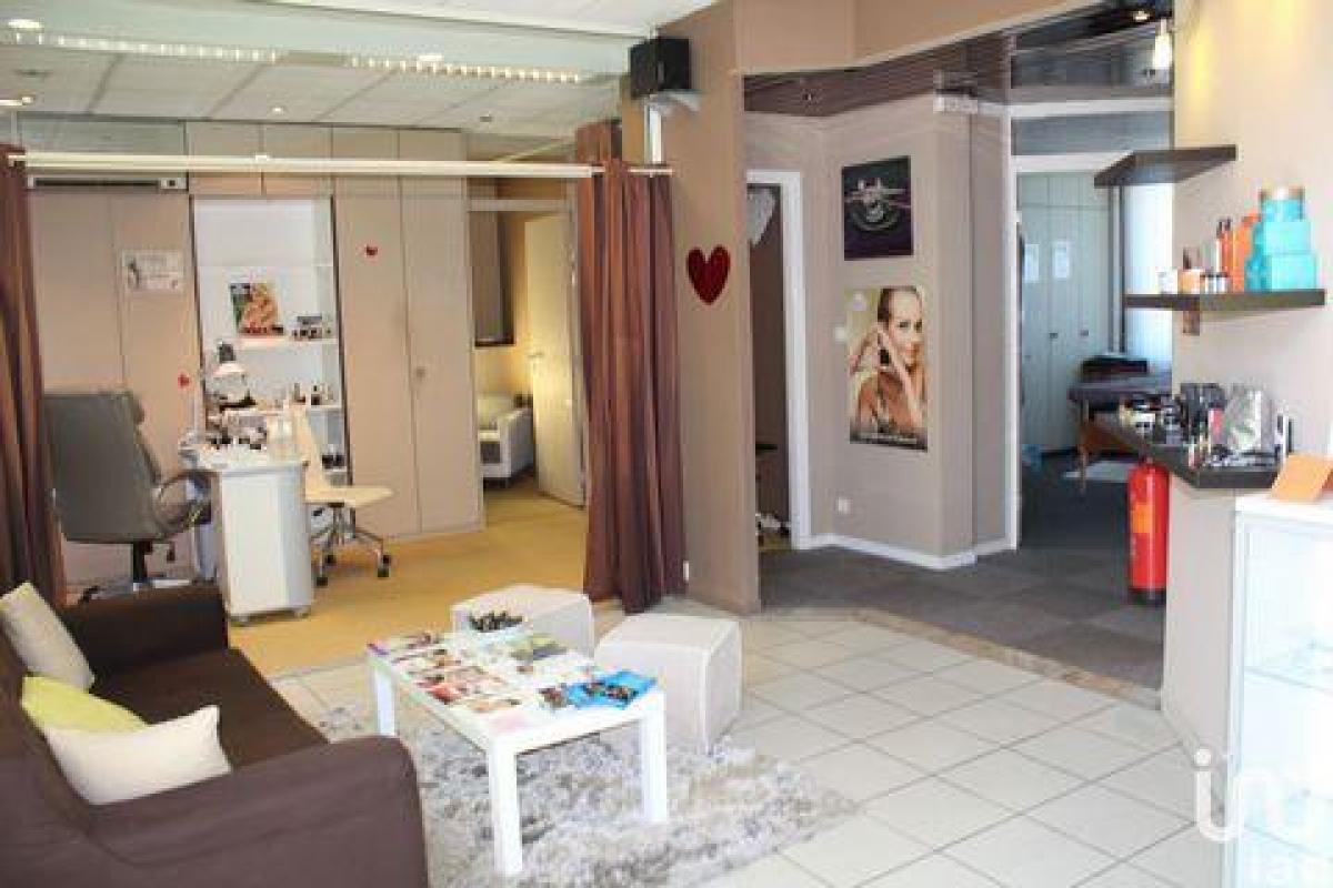  مصنع في Phalsbourg, France 70متر مربع رقم 18782