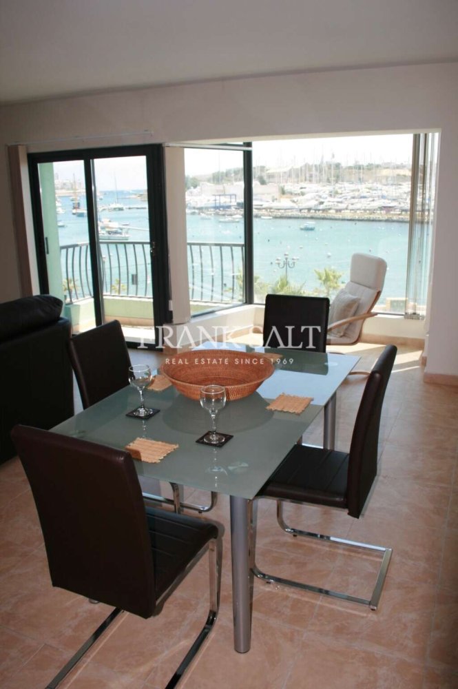Apartamento de 2 dormitorios en Gzira, Malta No. 8496