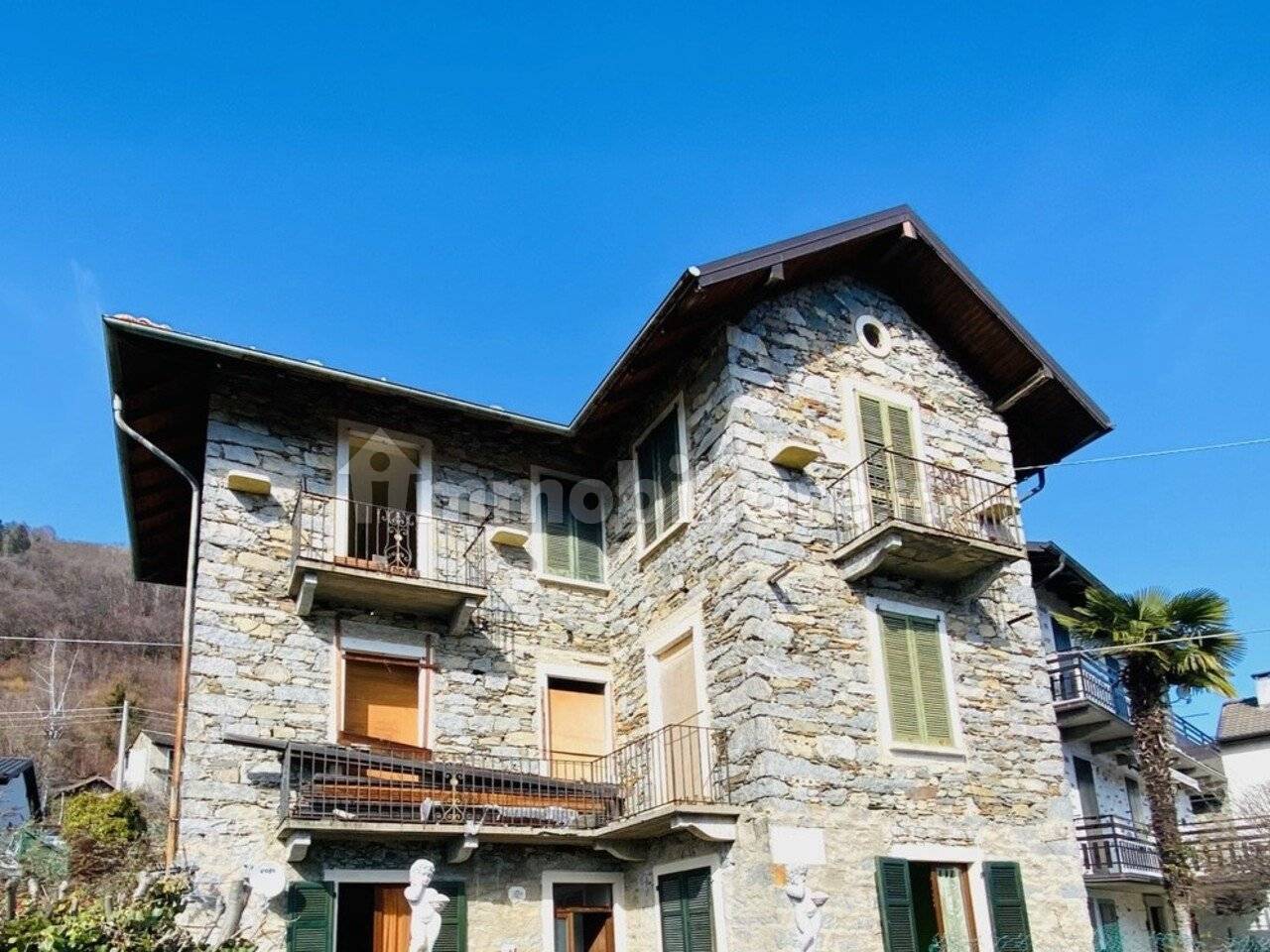 Casa de 5 dormitorios en Premeno, Italy No. 125999