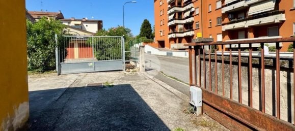16m² Garage in Cremona, Italy No. 361939 12