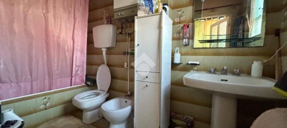 2 Schlafzimmer Haus in Verolavecchia, Italy, Nr. 208605 9