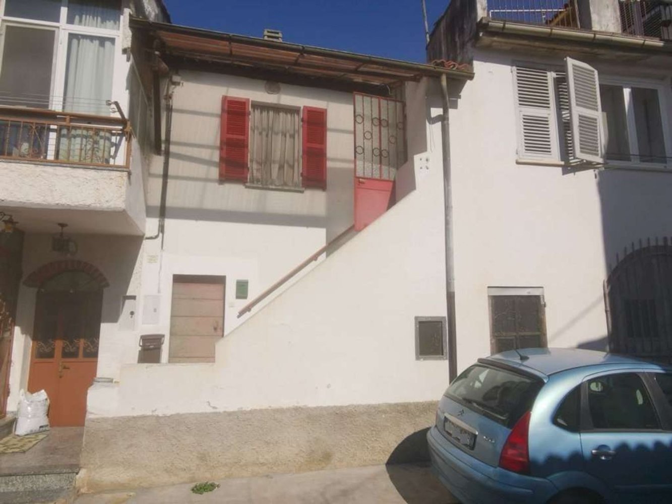 4 bedrooms House in Bagnasco, Italy No. 77625