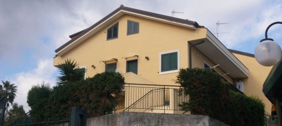 4-Zimmer Doppelhaus in Mascali, Italy, Nr. 160265 2