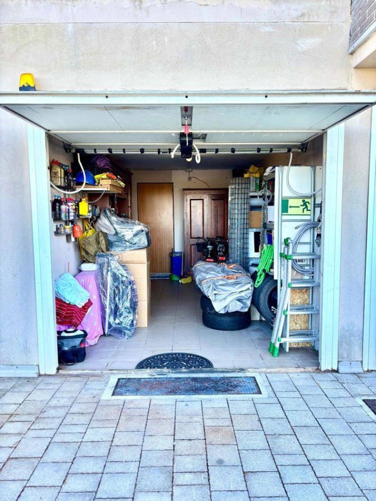  مرآب في Bornasco, Italy 21متر مربع رقم 354940