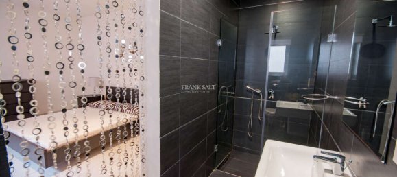 3 غرف نوم شقة في Sliema, Malta رقم 8955 6