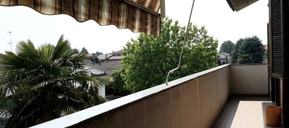 Квартира с 2 комнатами в Чериано Лагетто, Италия № 277945 12