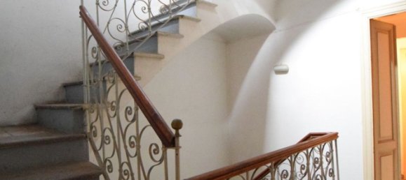 Дом с 10 комнатами в Макомер, Италия № 255825 13