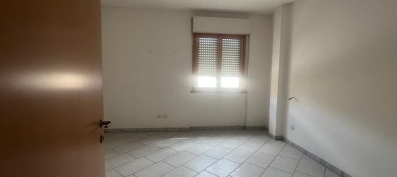 3-salle Appartement à Monserrato, Italy No. 207034 8
