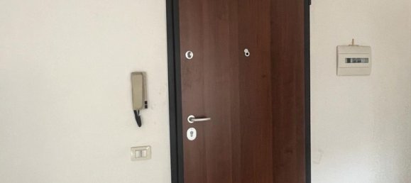 3-salle Appartement à Monserrato, Italy No. 207034 5