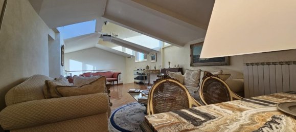 2 bedrooms Penthouse in Siena, Italy No. 65445 4