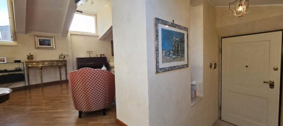 2 bedrooms Penthouse in Siena, Italy No. 65445 11