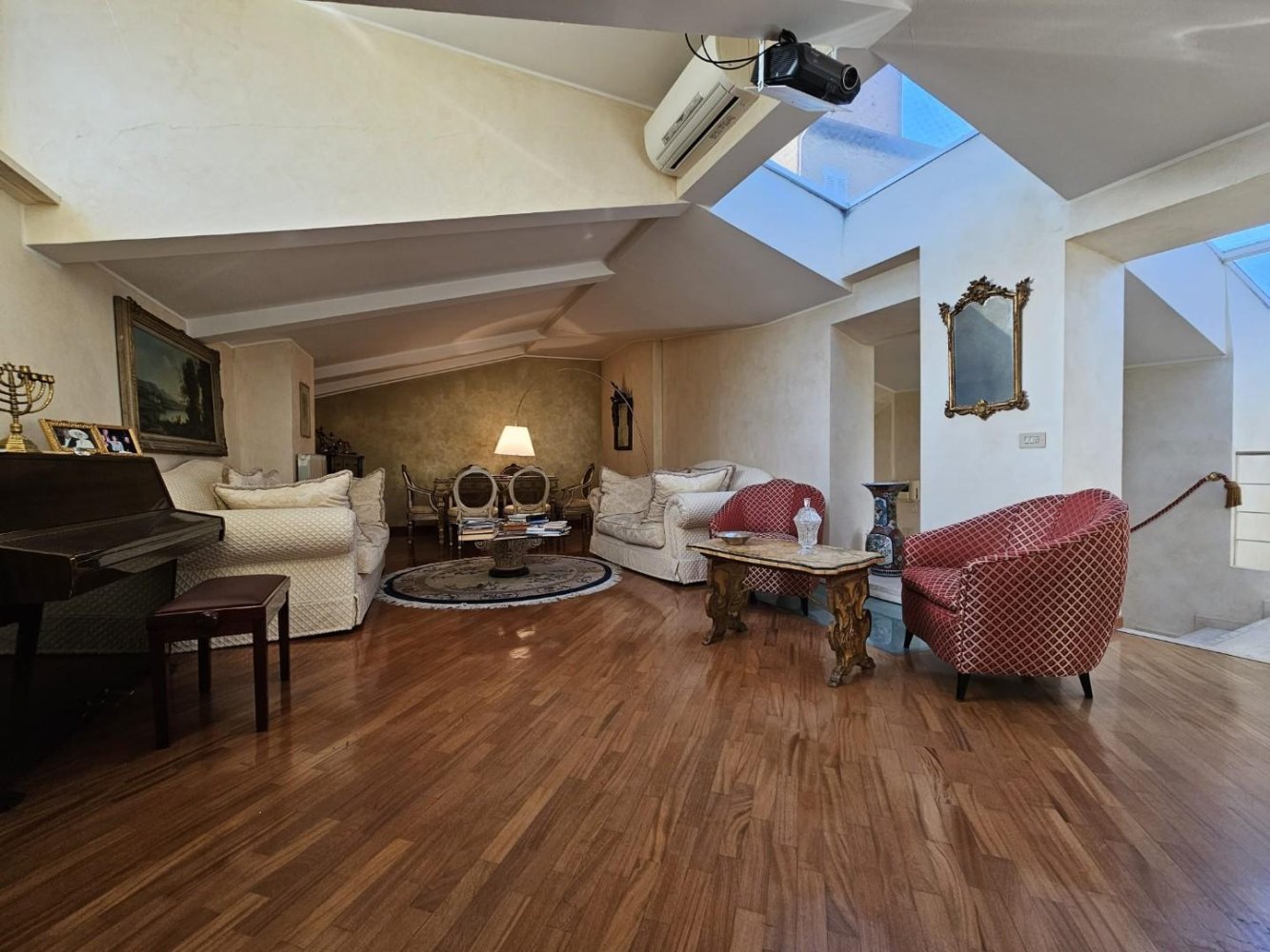 2 bedrooms Penthouse in Siena, Italy No. 65445