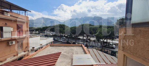 5 rooms Apartment in Palermo, Italy No. 33544 9