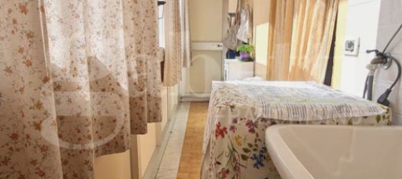 5 rooms Apartment in Palermo, Italy No. 33544 19