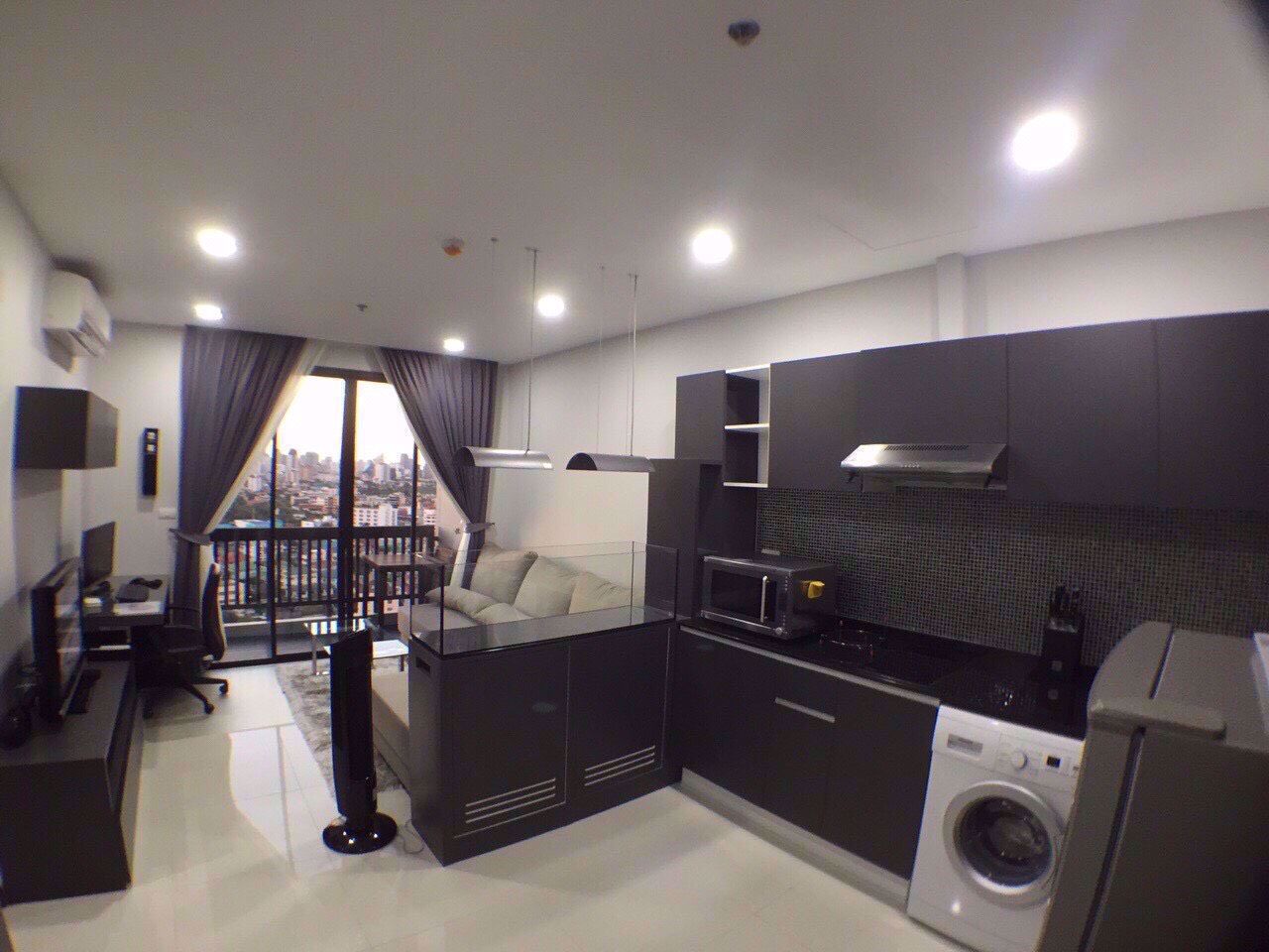 1 bedroom Condo in Watthana, Thailand No. 10062