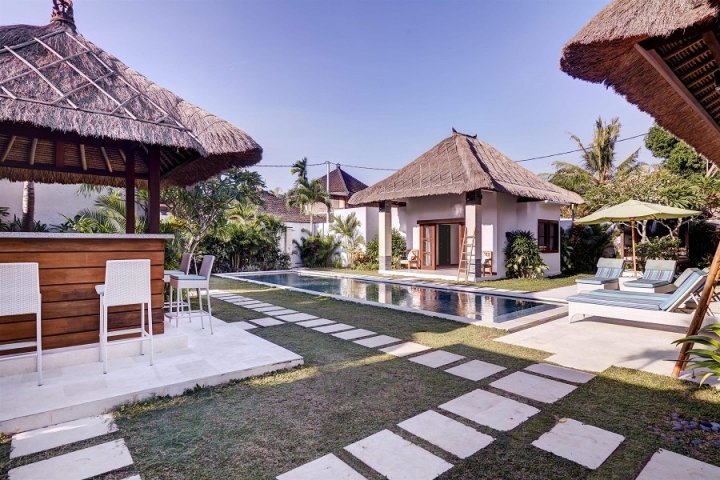 6 غرف نوم فيلا في Seminyak, Indonesia رقم 2970