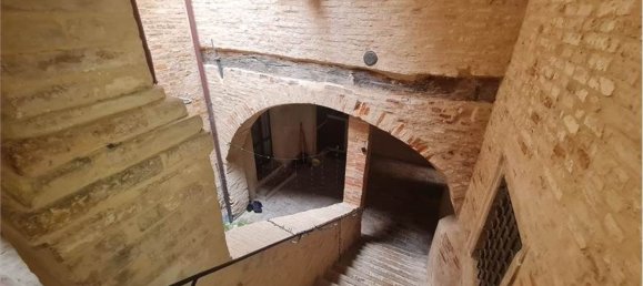 Пентхаус с 5 спальнями в Урбино, Италия № 362816 8