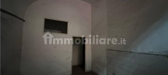 Коммерческая недвижимость с 4 комнатами в Рим, Италия № 132796 5