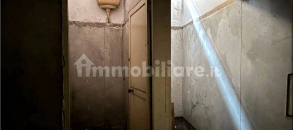 Коммерческая недвижимость с 4 комнатами в Рим, Италия № 132796 8