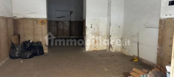 Коммерческая недвижимость с 4 комнатами в Рим, Италия № 132796 6