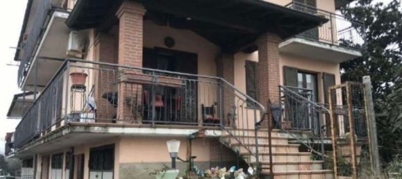 3 rooms Apartment in Broni, Italy No. 158177 2