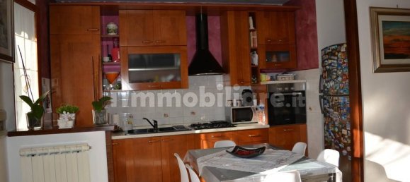 Apartamento de 3 dormitorios en Castiglione del Lago, Italy No. 213646 8