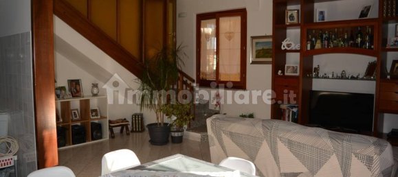 Apartamento de 3 dormitorios en Castiglione del Lago, Italy No. 213646 5