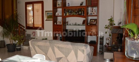Apartamento de 3 dormitorios en Castiglione del Lago, Italy No. 213646 6