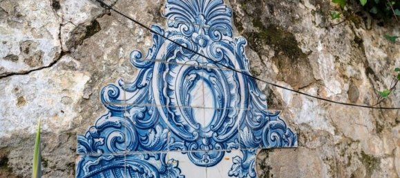 378m² Commercial property in Lisbon, Portugal No. 297032 20