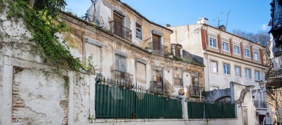 378m² Commercial property in Lisbon, Portugal No. 297032 6