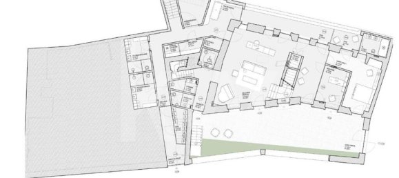 378m² Commercial property in Lisbon, Portugal No. 297032 39