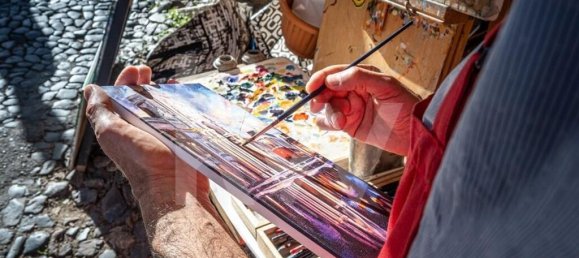 378m² Commercial property in Lisbon, Portugal No. 297032 33