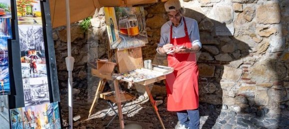 378m² Commercial property in Lisbon, Portugal No. 297032 32