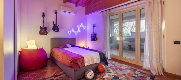 4 غرف نوم فيلا في Corbetta, Italy رقم 66412 10